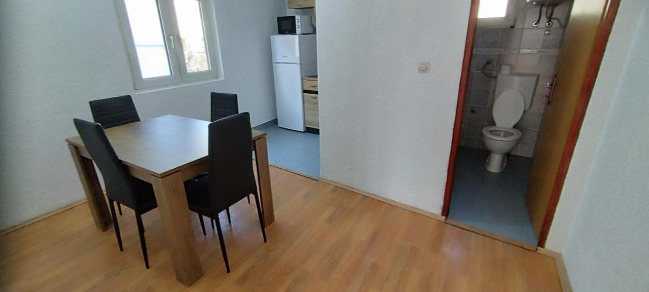 Apartments Andela Stari Grad Kültér fotó