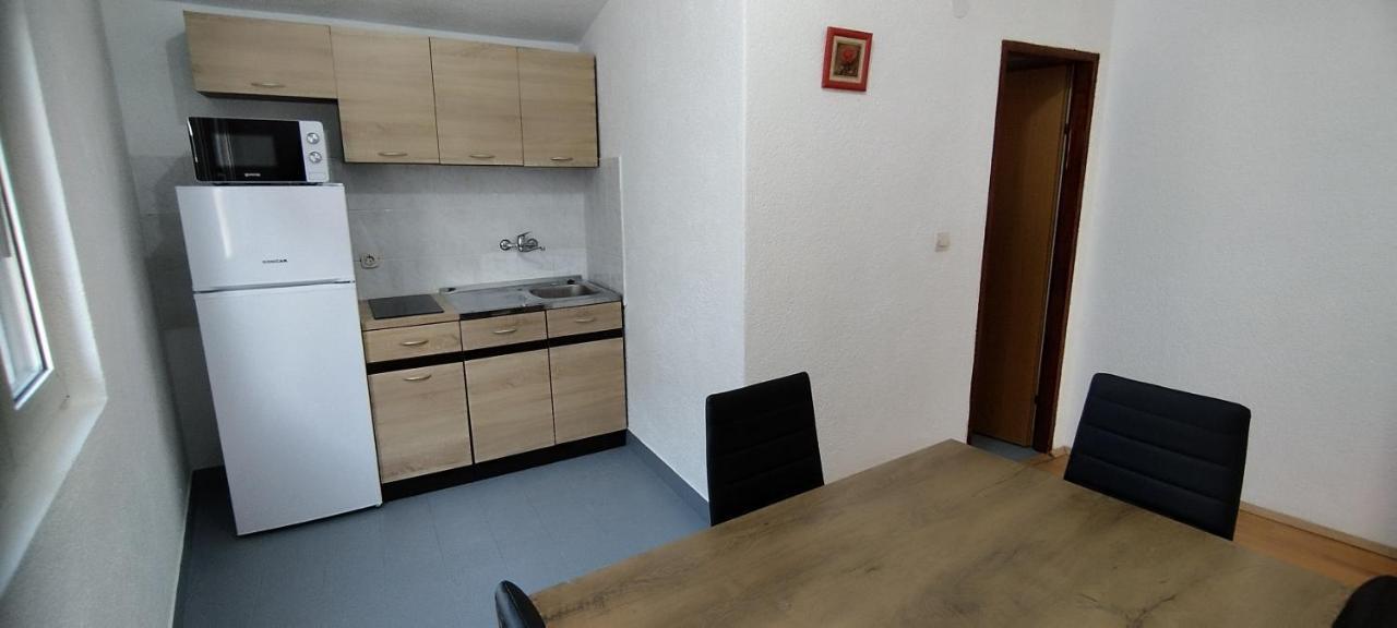 Apartments Andela Stari Grad Szoba fotó