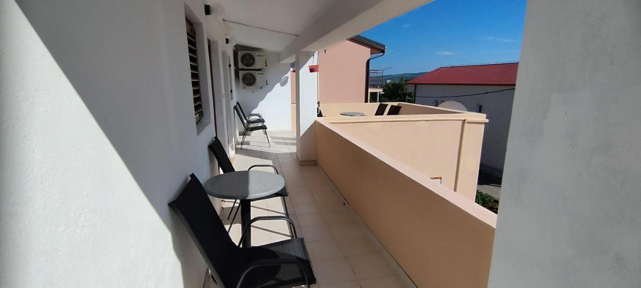Apartments Andela Stari Grad Kültér fotó