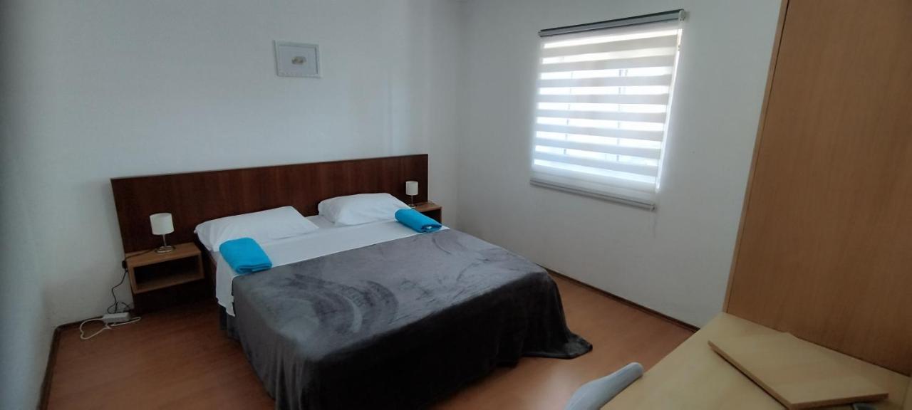 Apartments Andela Stari Grad Kültér fotó