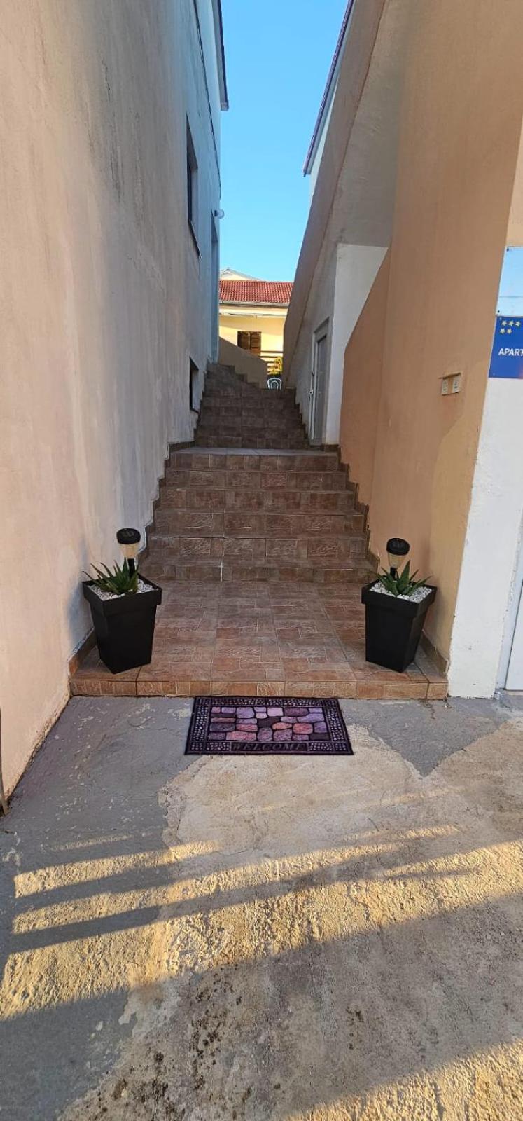 Apartments Andela Stari Grad Kültér fotó